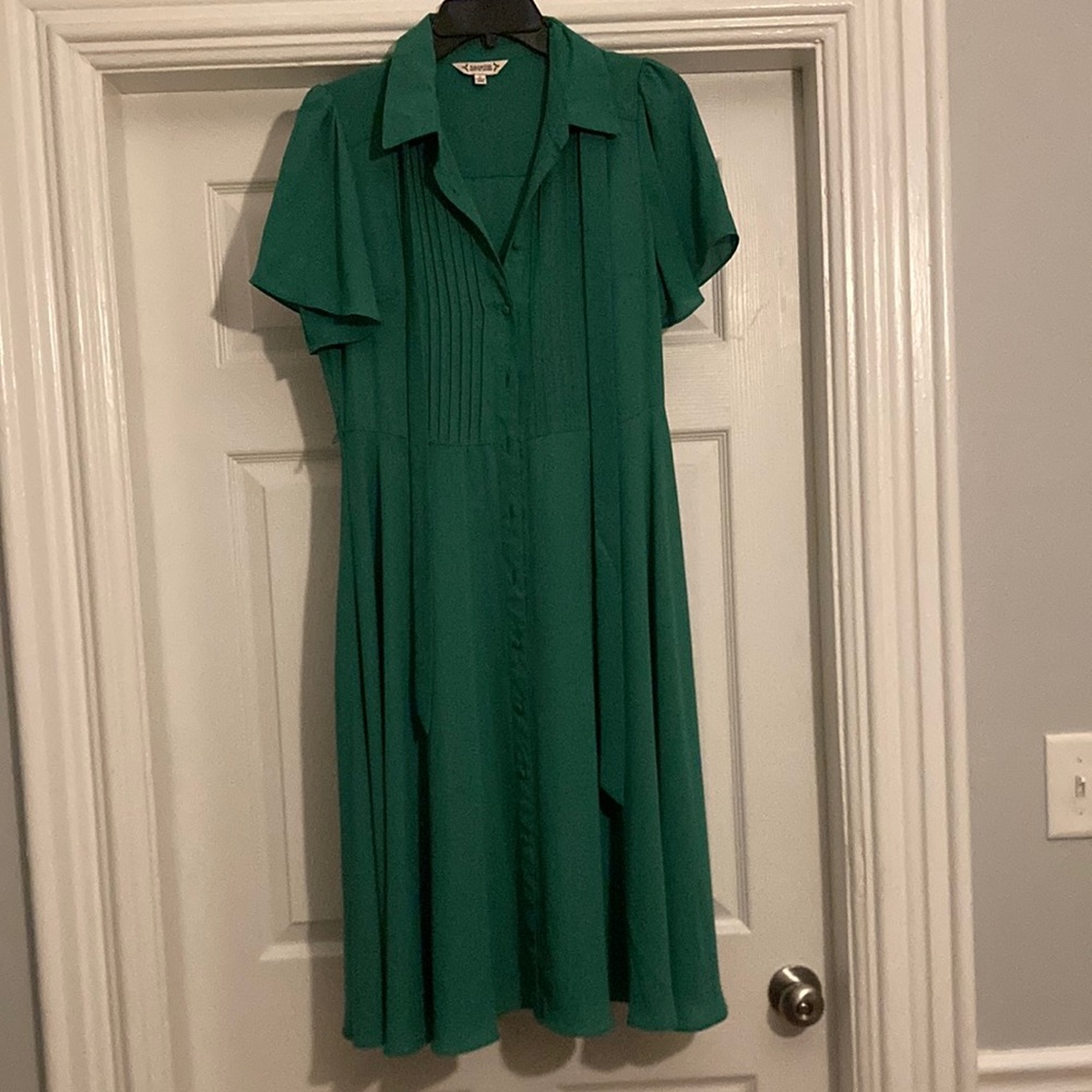 Nanette Lepore green dress with tie belt. Size 6.